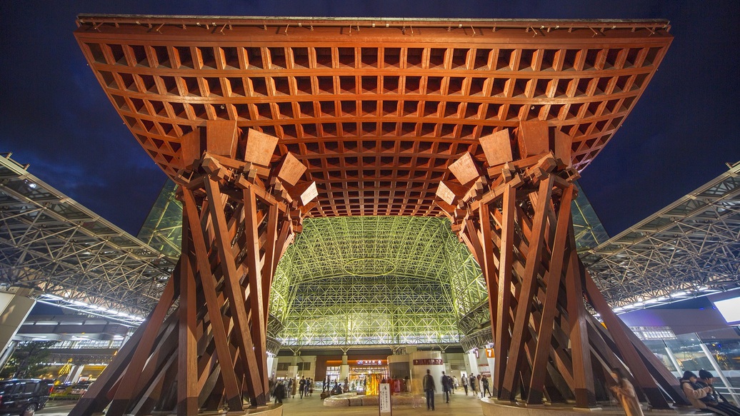 金沢駅の鼓門
