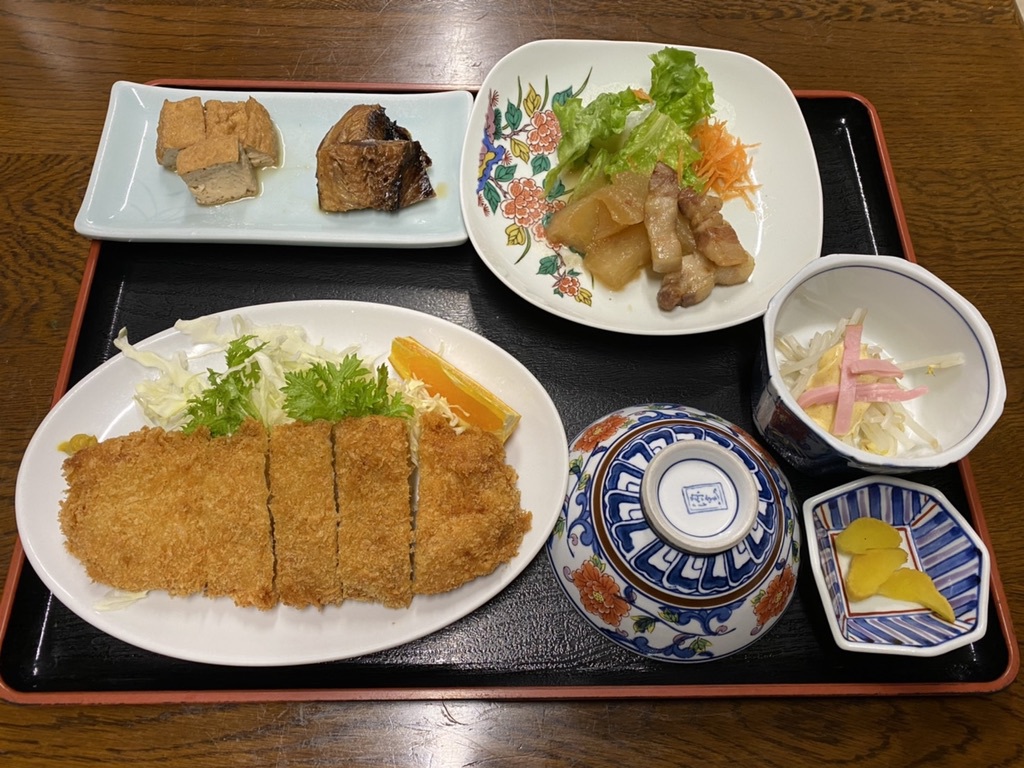 夕食