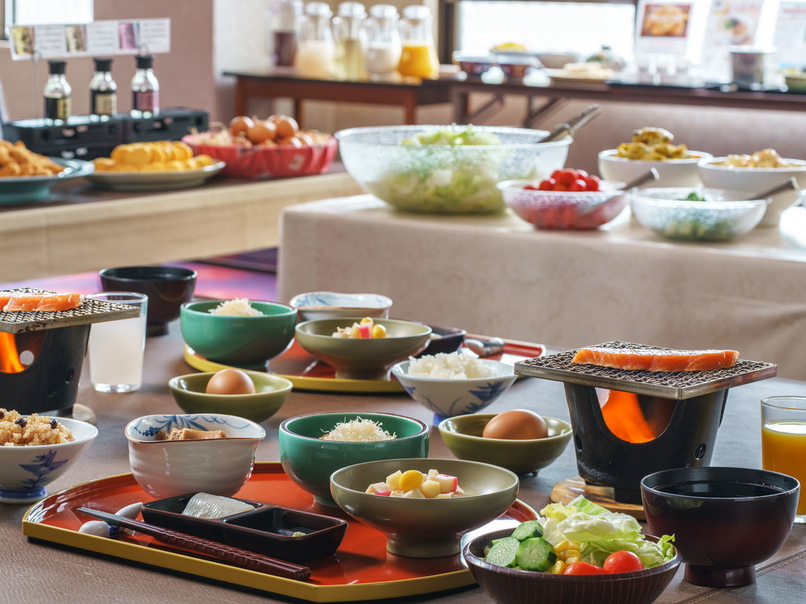 Tsukioka Onsen Hotel Hisagoso Tsukioka Onsen Hisagoso is perfectly located for both business and leisure guests in Niigata. Offering a variety of facilities and services, the property provides all you need for a good nights sleep