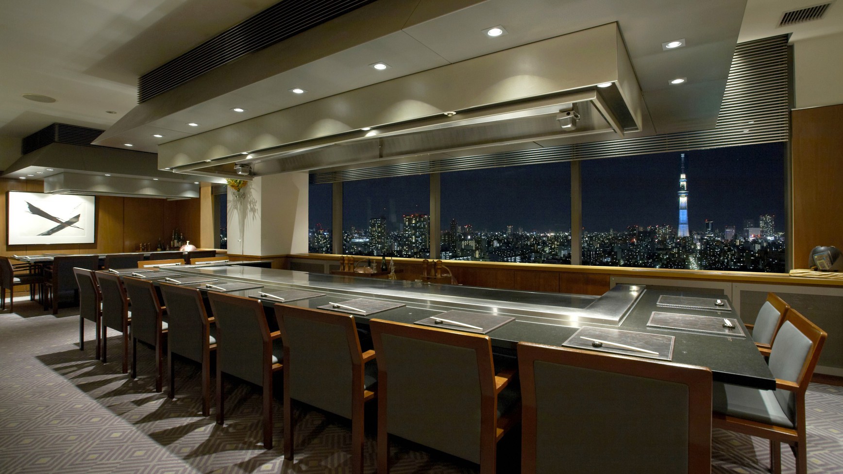 【贅沢ホテルステイ】東京スカイツリーを一望できる鉄板焼レストランで贅沢ディナーを堪能♪夕食付