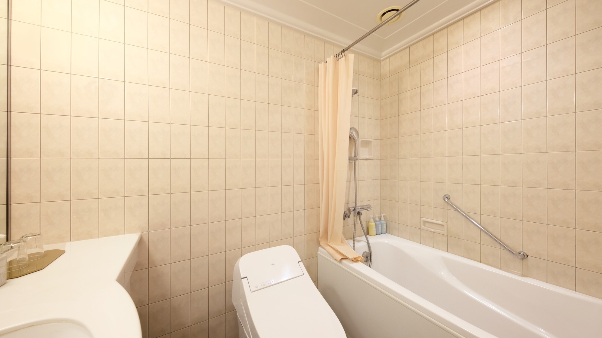 「デラックスフロア Luminaダブル30㎡・ツイン33㎡」客室バスルームイメージ