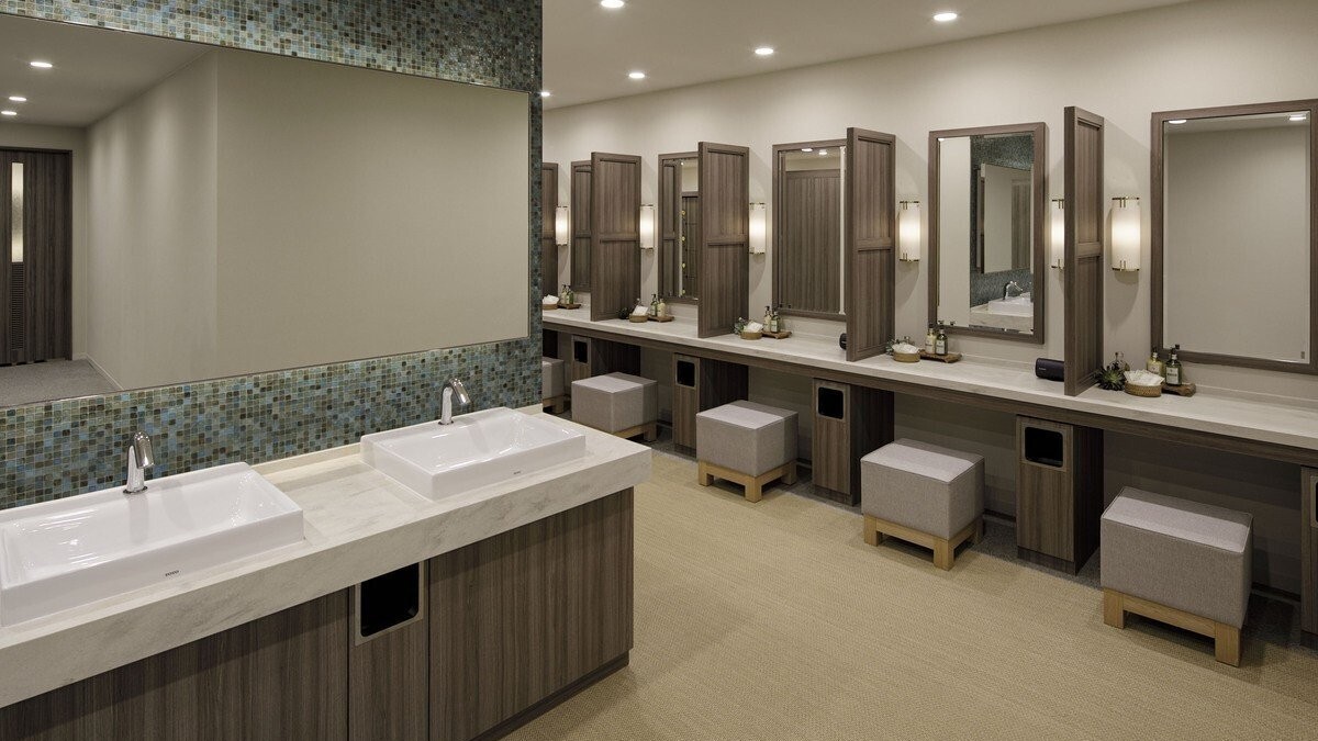 天然温泉るりの湯更衣室