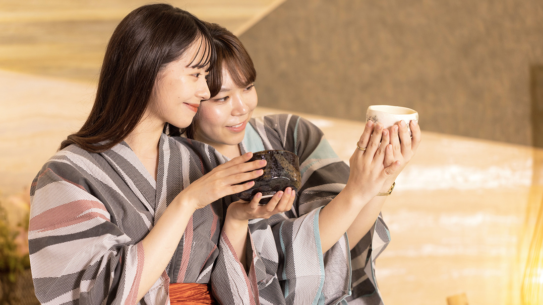 利用も自由、作法も自由の抹茶たて体験。お客様自身のスタイルで日本の伝統を味わって♪
