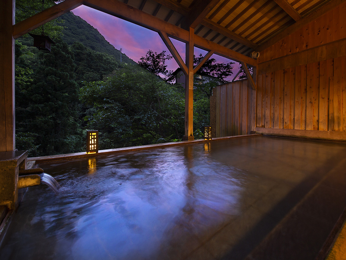 【無料貸切露天風呂ー月花ー】夕景