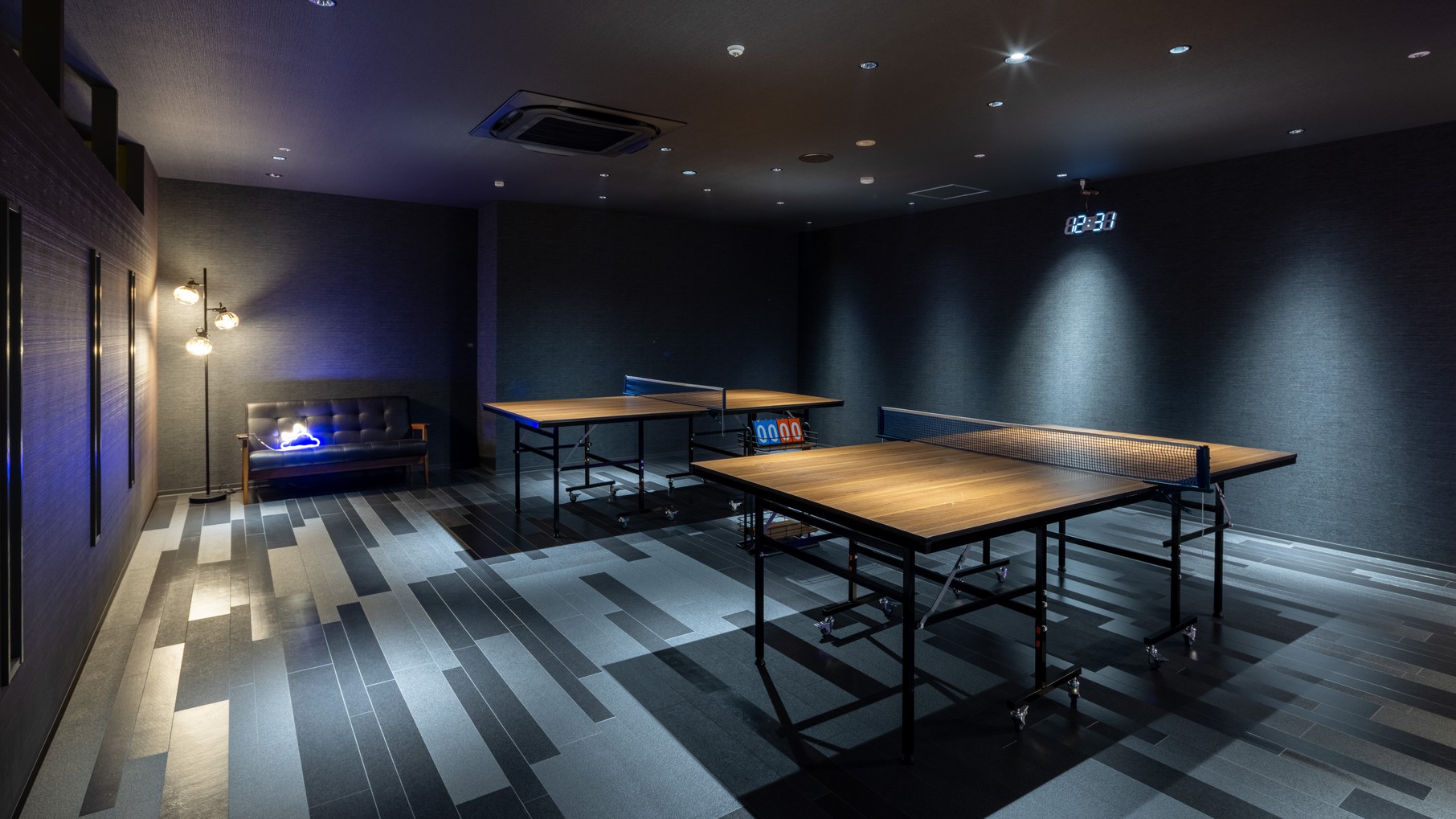 【club湯座屋卓球場】