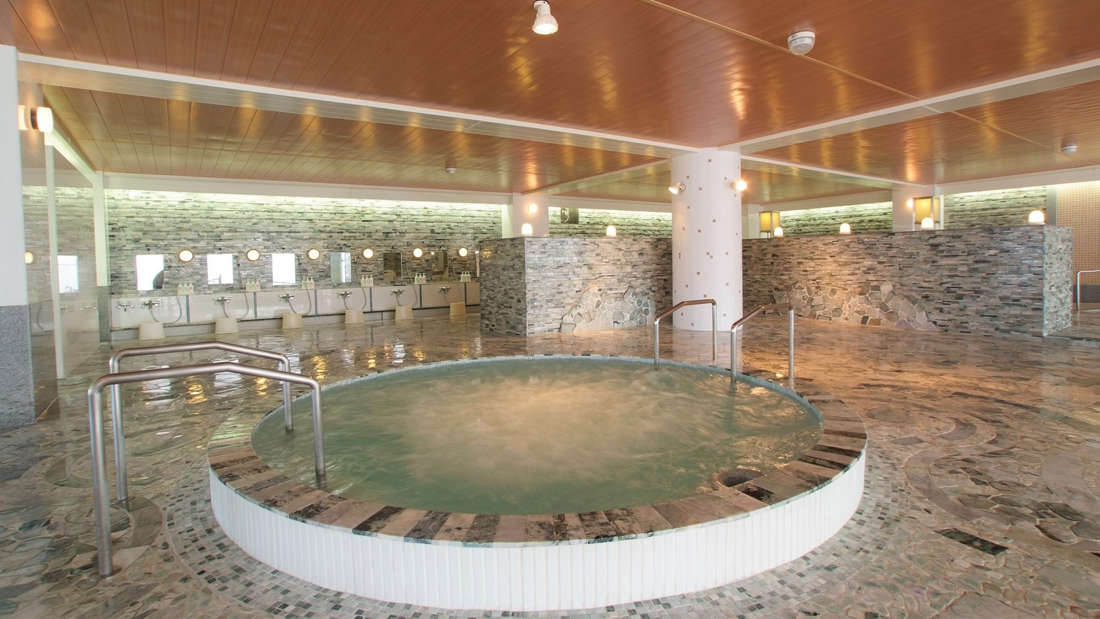 1階男性大浴場ジャグジー