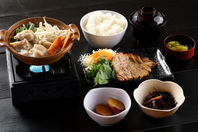湯楽城定食1
