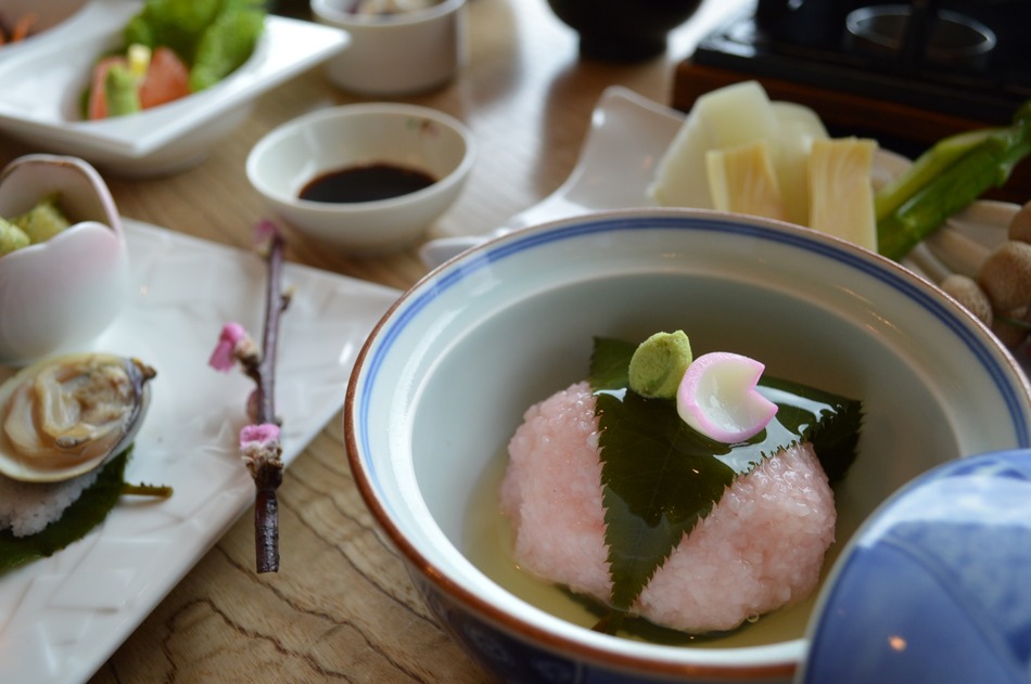 饗宴プラン（春）甘鯛桜蒸しイメージ