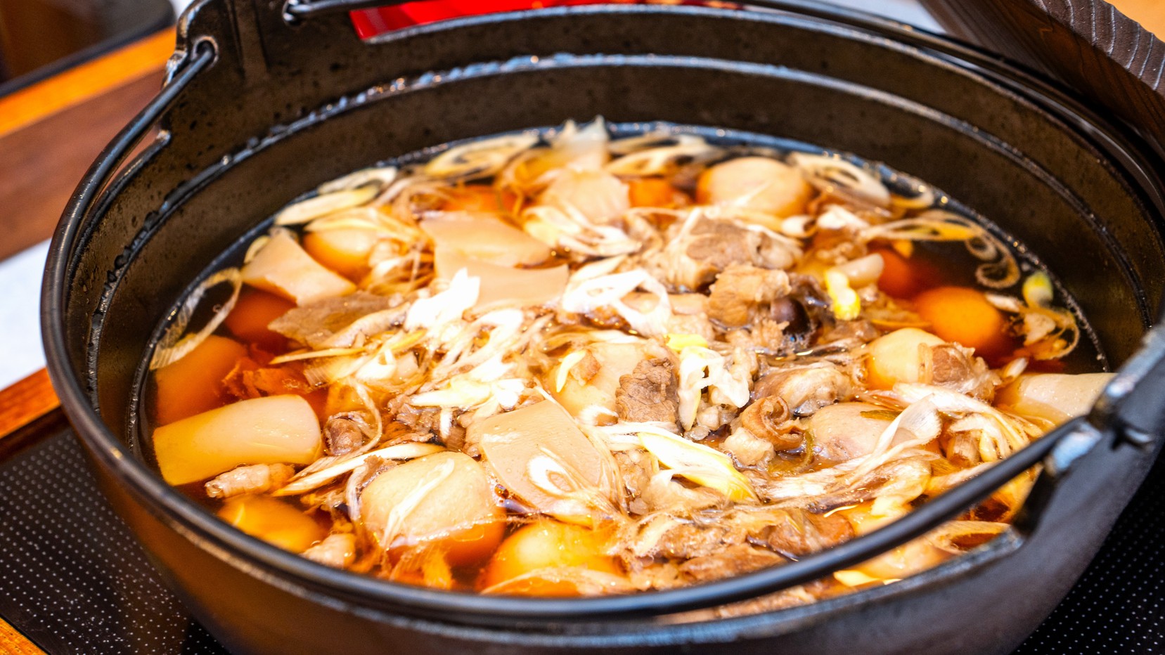 ご当地メニュー：芋煮