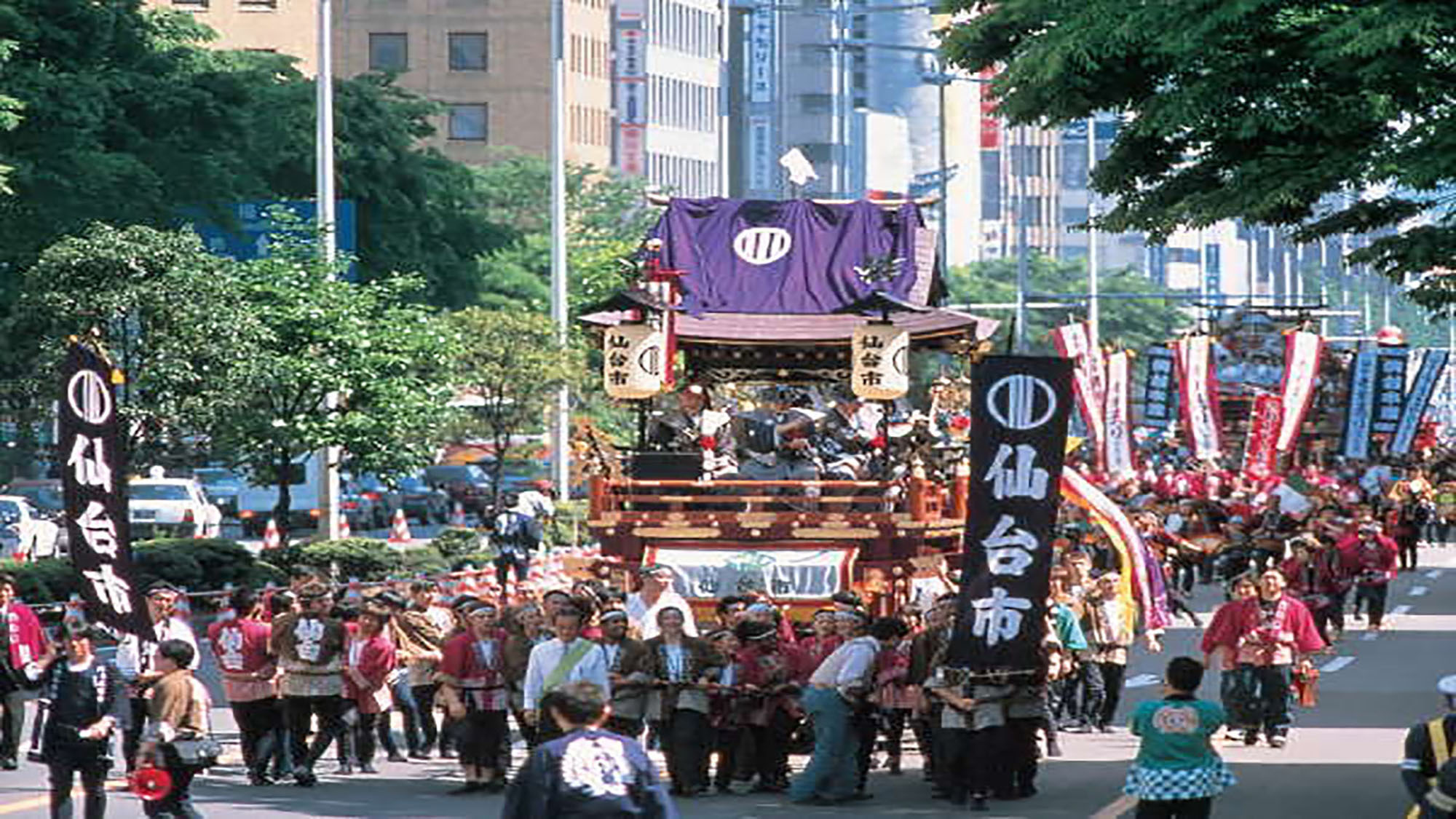 山鉾巡行や伝統芸能の「すすめ踊り」が見物【仙台青葉まつり】写真提供：仙台市観光交流課