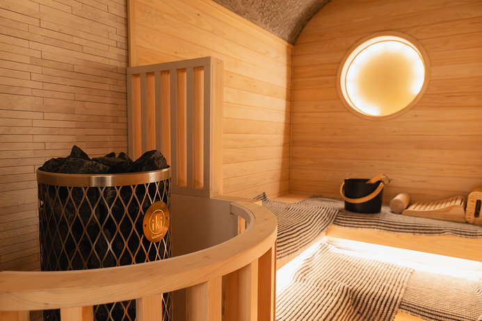 ロイヤルSaunaツインルーム〜花京院〜