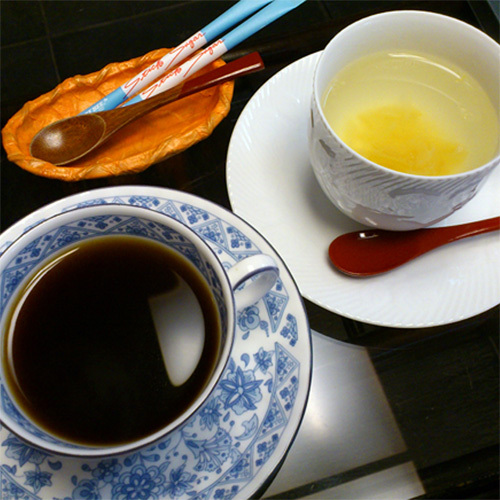 朝食後、コーヒー・柚子茶サービス