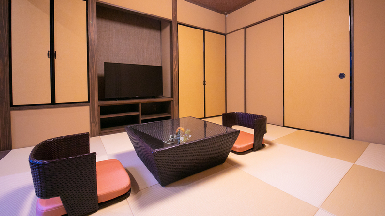 和モダン和室：琉球畳を使用した心がホッと落ち着く和室です。