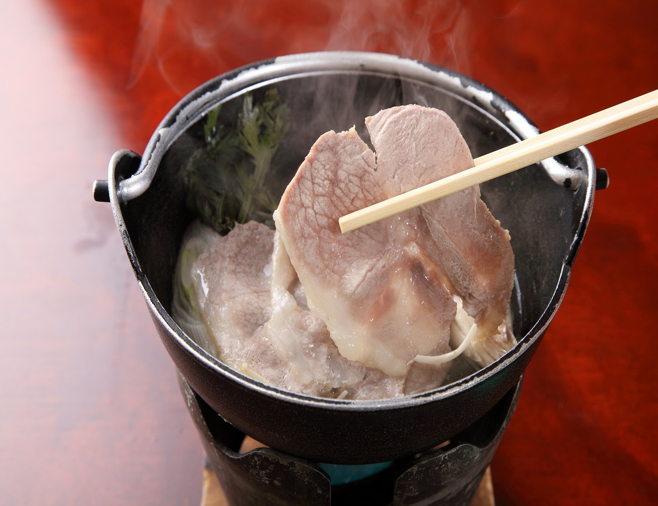 お料理の一例いのしし肉の牡丹鍋