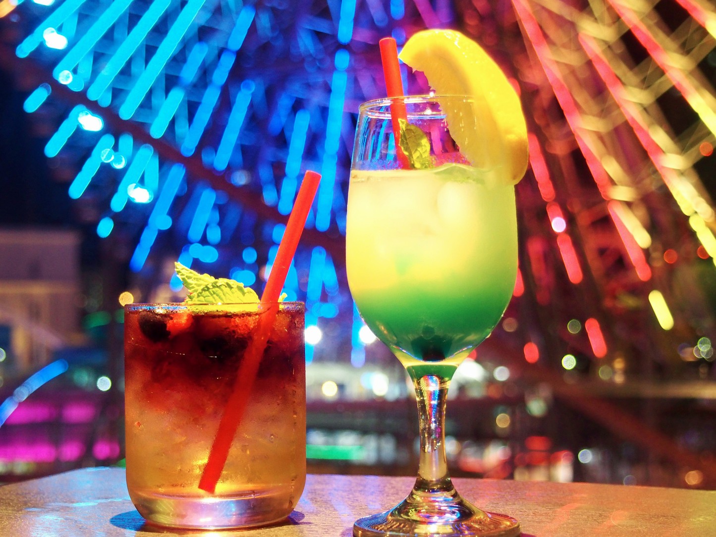 お食事処【万葉庵】みなとみらいの夜景を眺めながら、乾杯！