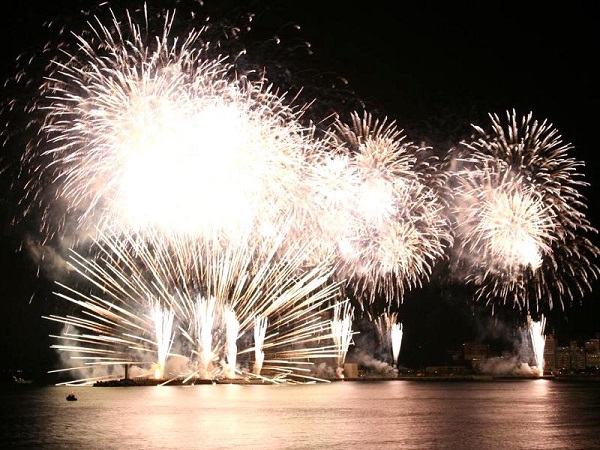 【熱海海上花火大会②】(※写真はイメージです)