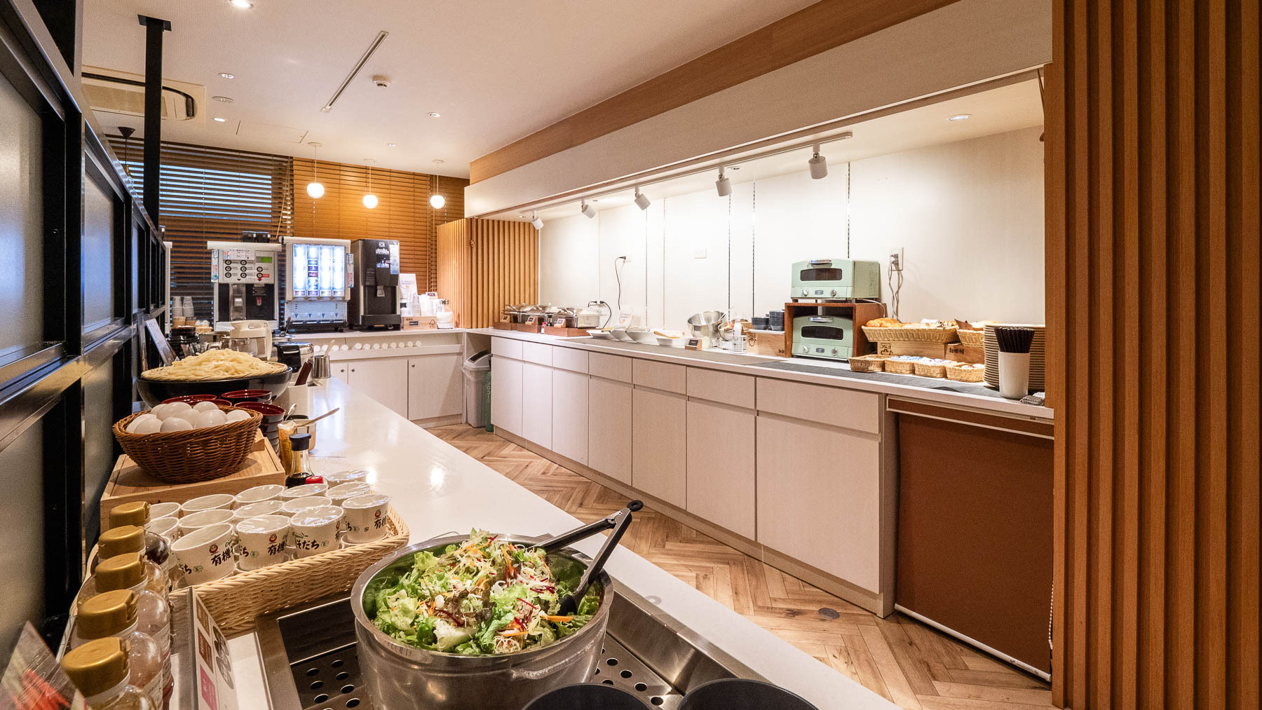 ご当地メニューなど日替わりバイキングで一日の活力を