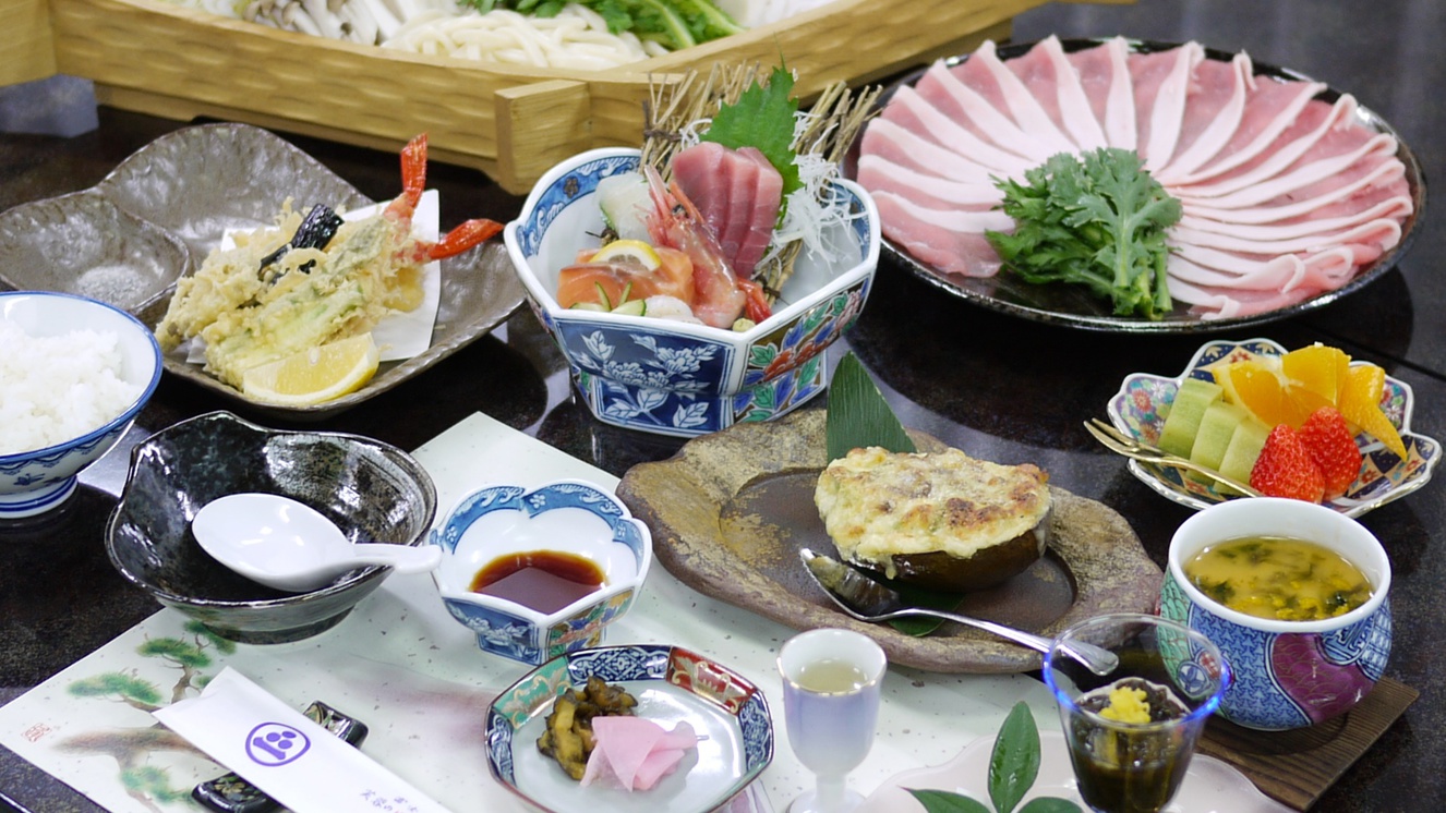 *富士桜ポークしゃぶしゃぶ会席一例/ご当地ブランド豚の美味しさを堪能出来るお勧めのコース！