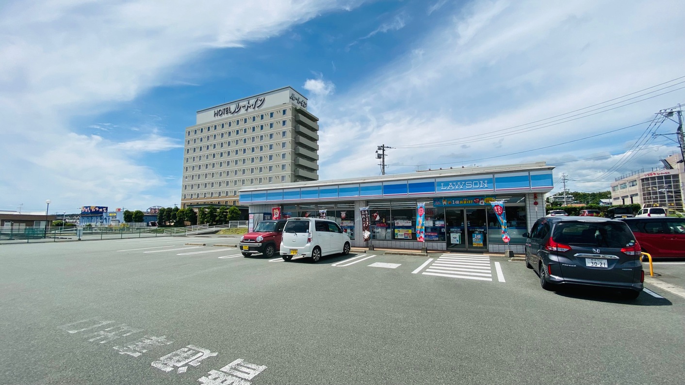 ローソンホテルより徒歩30秒