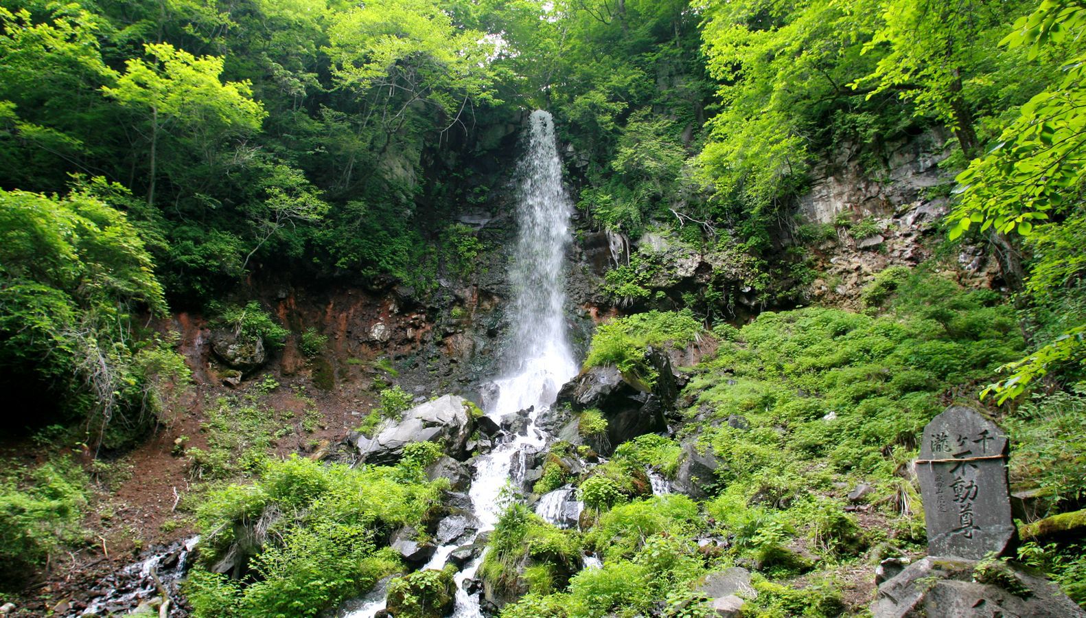 【千ヶ滝】千ヶ滝の駐車場から約片道３０分で、素敵な滝を見られます！（千ヶ滝の駐車場まで車で約3分）