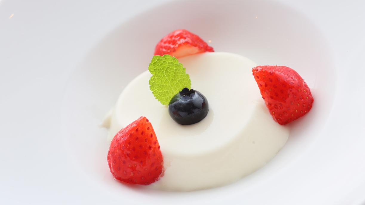 【ディナー例】しめはやっぱりデザート♪