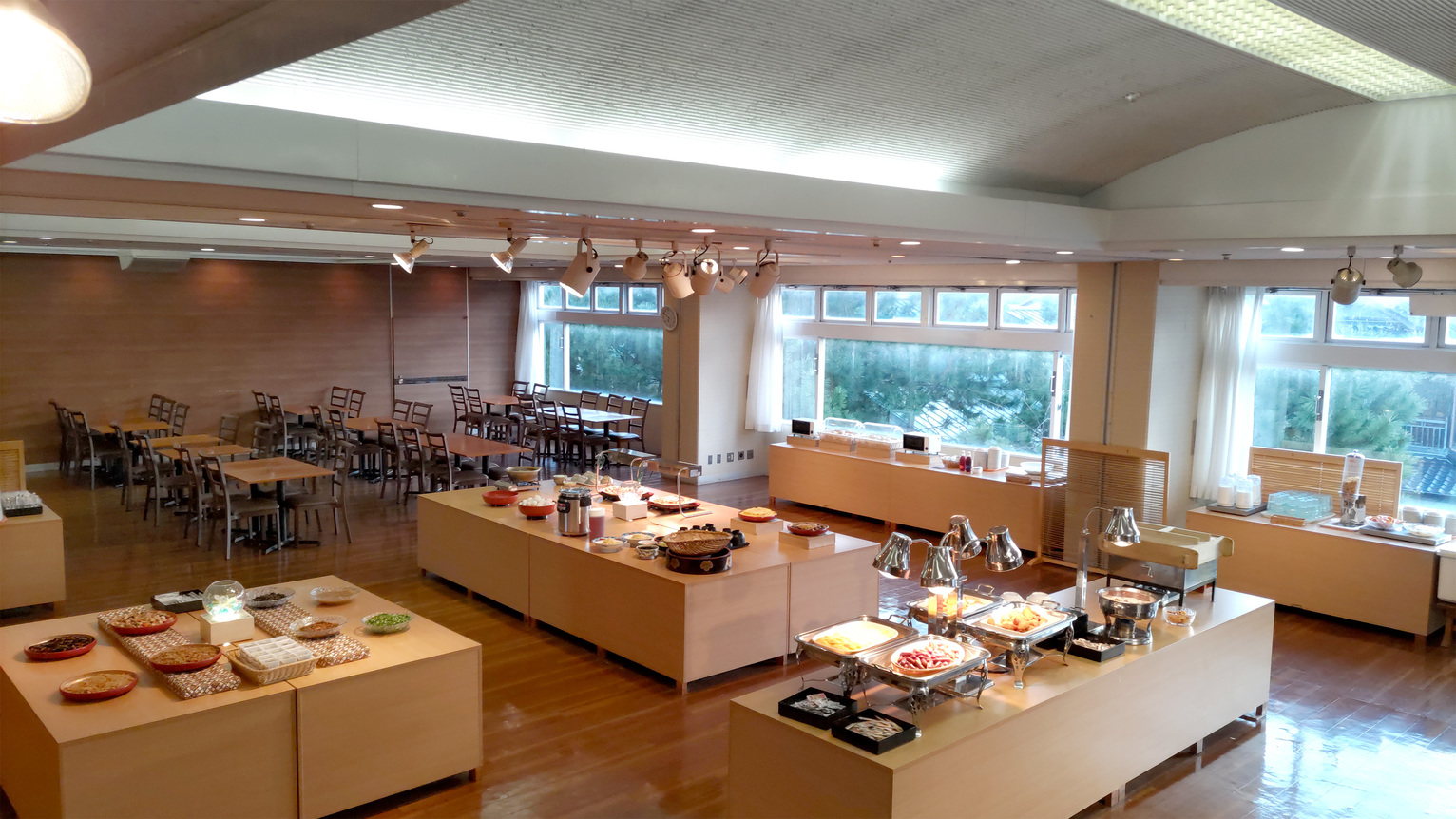 朝食バイキング一例
