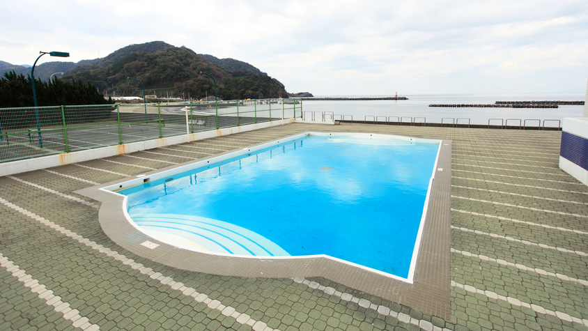 屋外プール