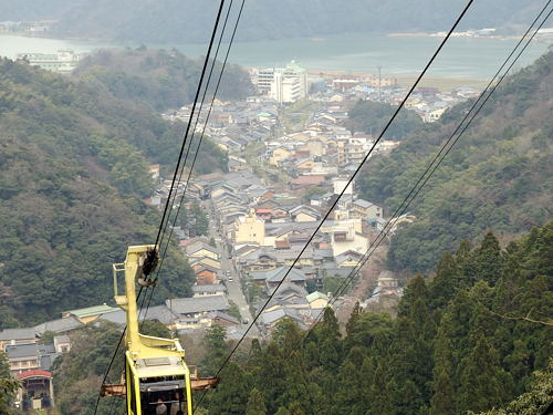 城崎ロープウェイからは、温泉街を眼下に望む景観もお楽しみいただけます♪