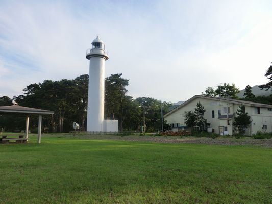 当店と平舘灯台