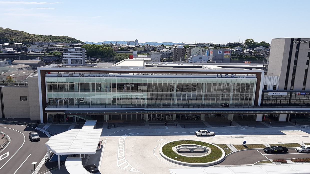 ホテルから見た諫早駅になります。西九州新幹線が９月２３日開通！増々便利になります！！