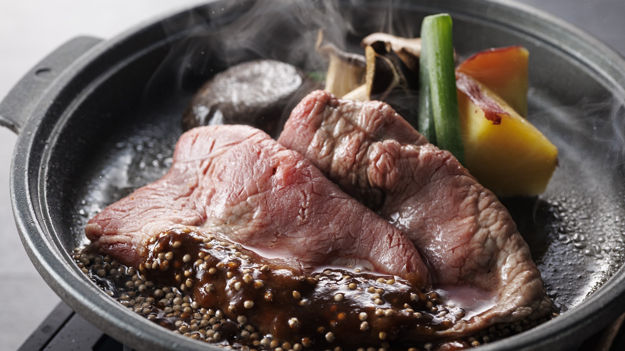 【土地の恵み会席】2025年冬牛ロース陶板焼き