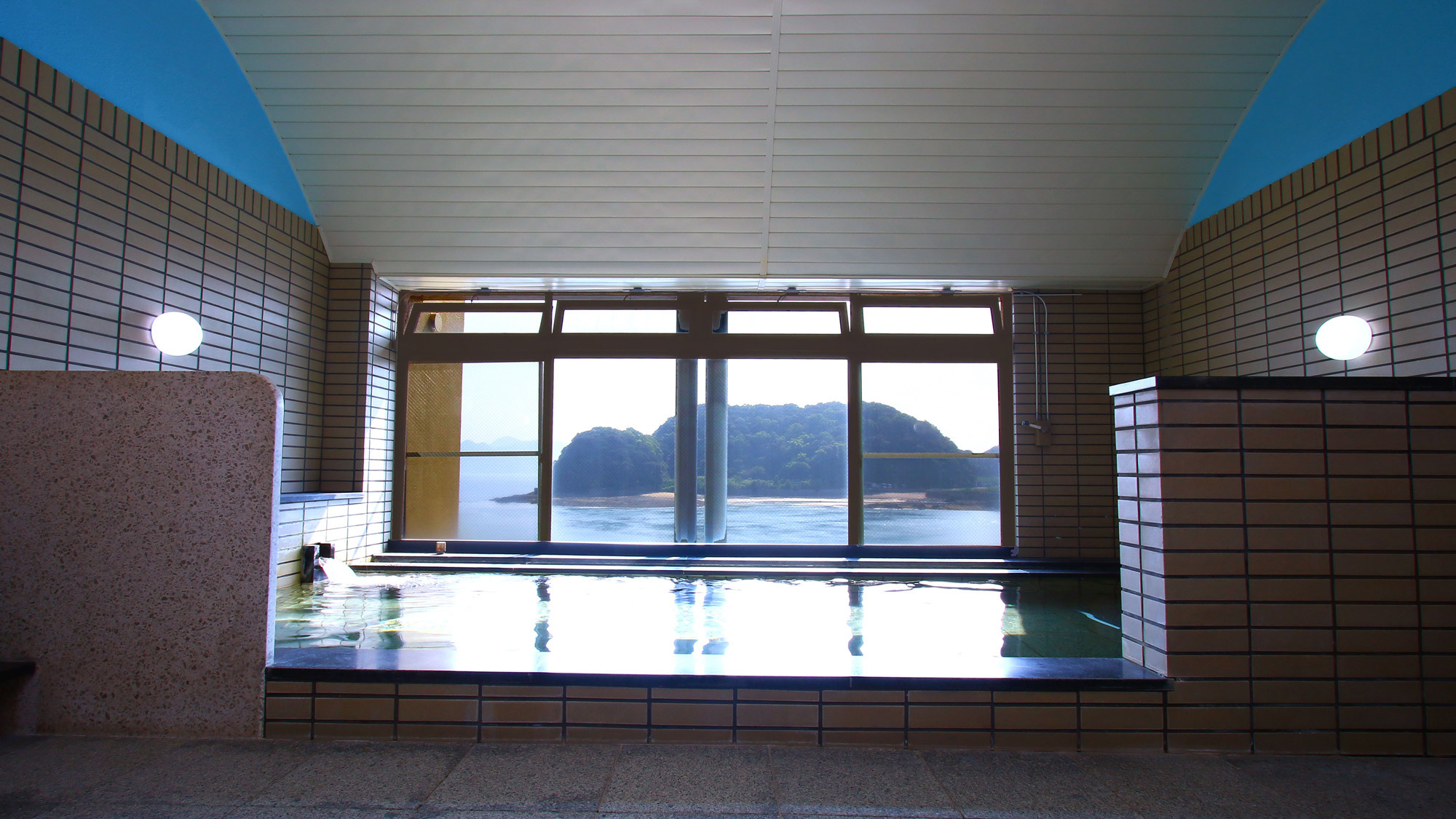 寂海王 旅館 ひのしま荘の宿泊予約｜格安・最安値【トラベルコ】