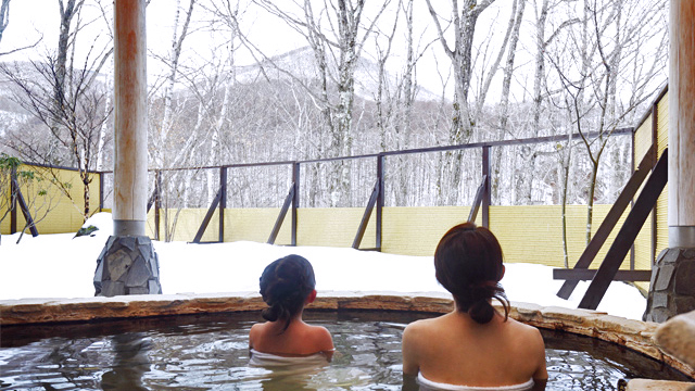 【鹿沢温泉・雲井の湯】冬は雪見風呂も楽しめます♪