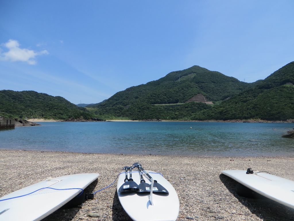 海洋センター前の浜辺