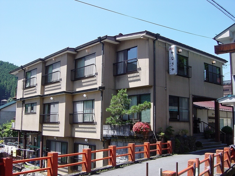 「花あかりの宿柳屋」外観