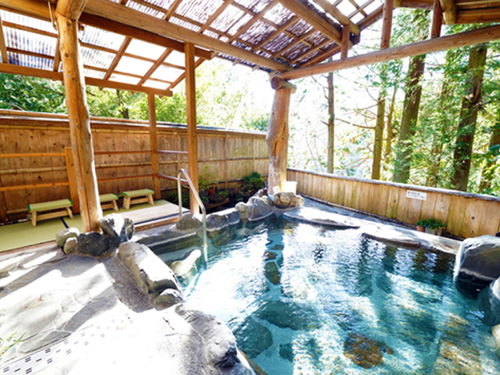 Shizuoka Onsen Kashikiriburo Onogiso Konya Onsne Onogiso is perfectly located for both business and leisure guests in Shizuoka. The property offers a wide range of amenities and perks to ensure you have a great time. Service-minded staff