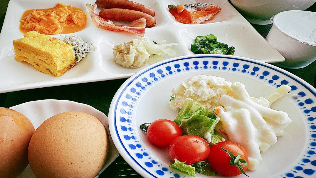 無料の朝食バイキング一例