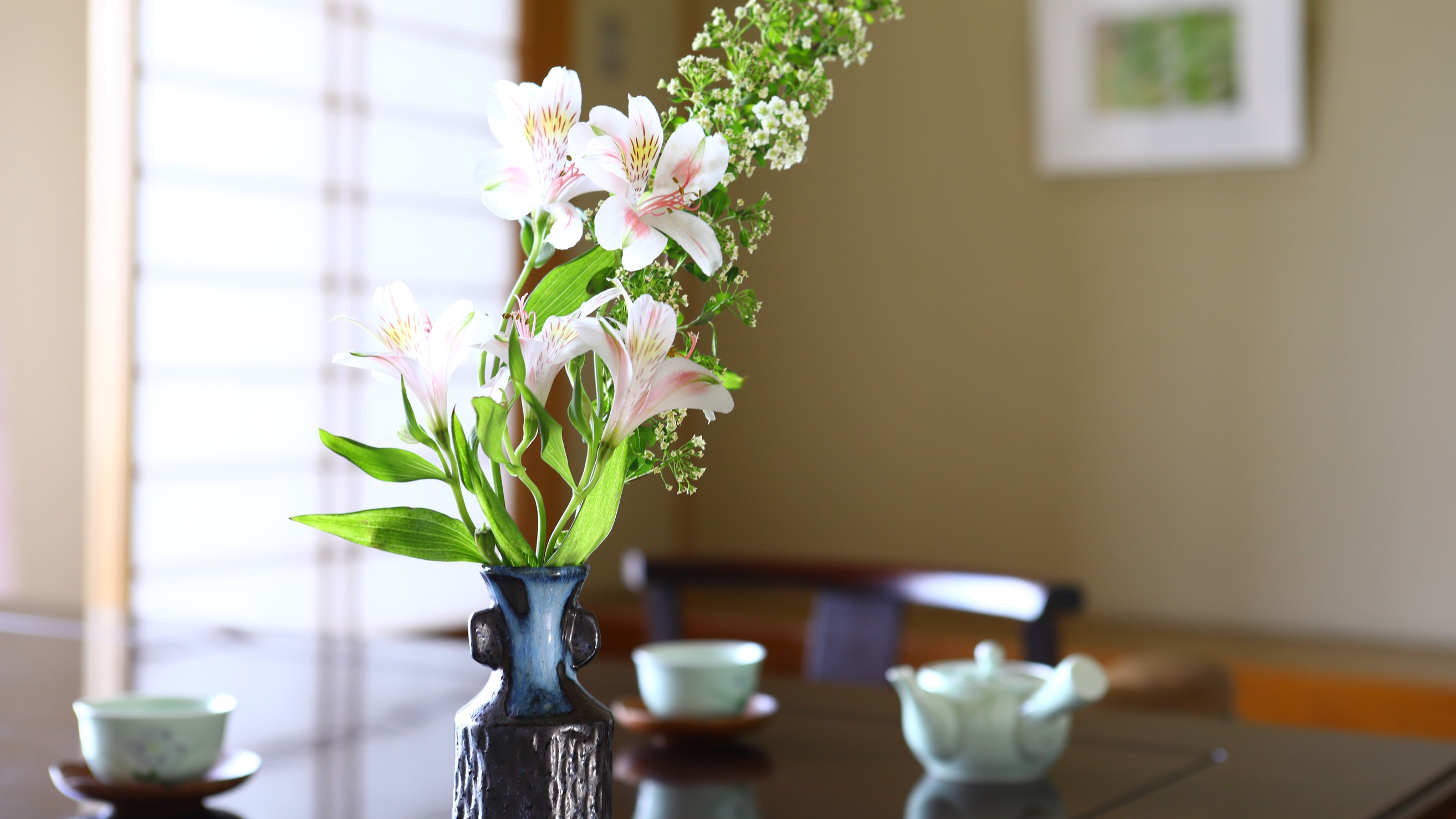 可憐な花々と心癒されるひとときを