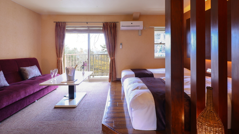 デラックス・ツイン小さなバルコニー付きのお部屋