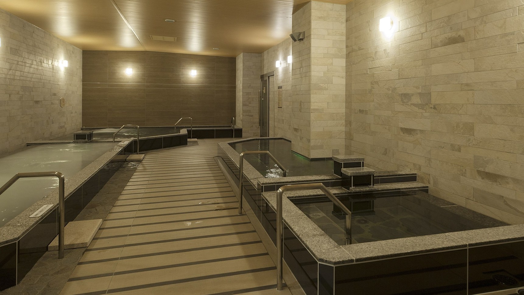 飛翔の湯 内風呂（ウエストウイング）