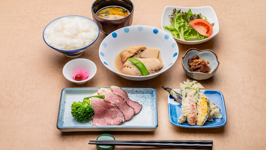 #夕食 日替わりでご用意♪毎日違ったお料理をお楽しみ頂けます♪