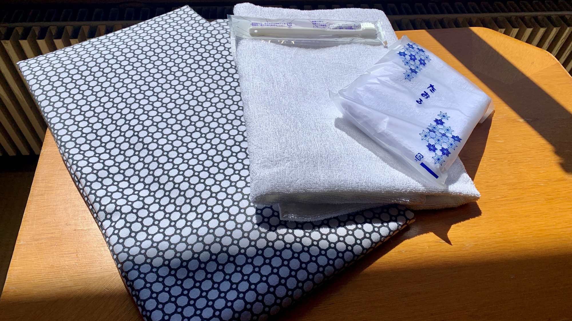 *アメニティレンタル&販売／浴衣は有料レンタル、タオル類はプランによりついております