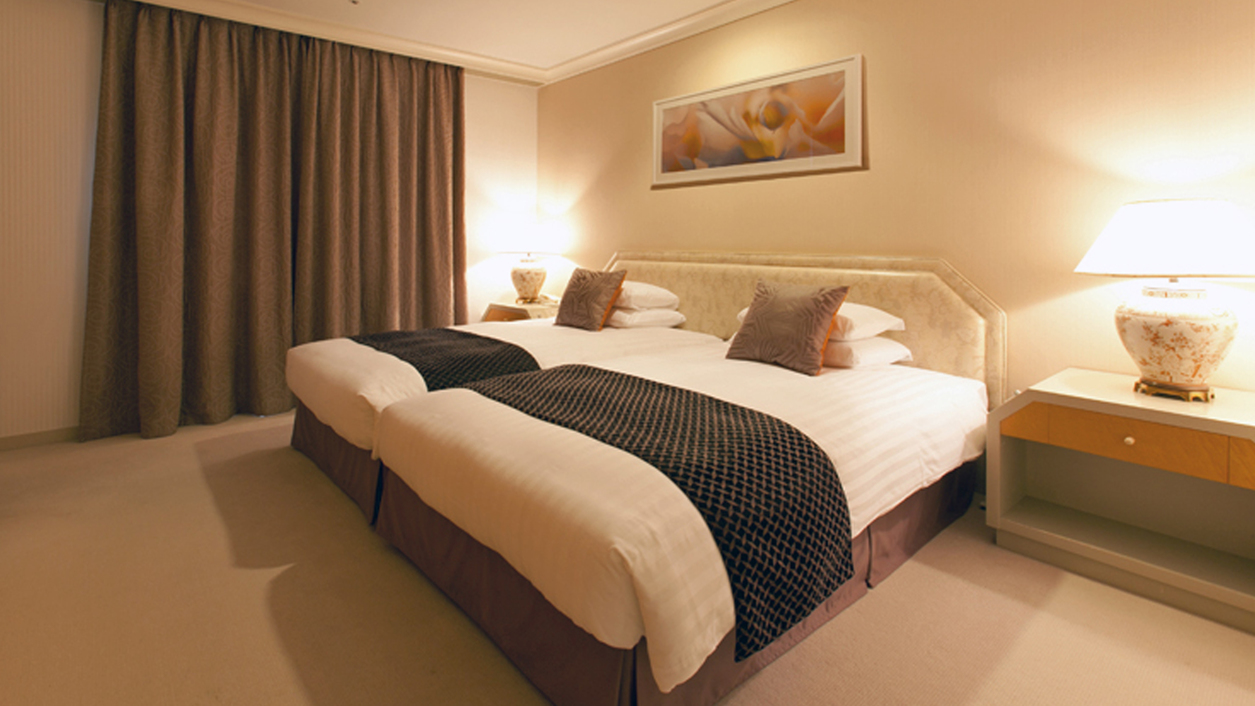 【スイートルーム】（寝室）