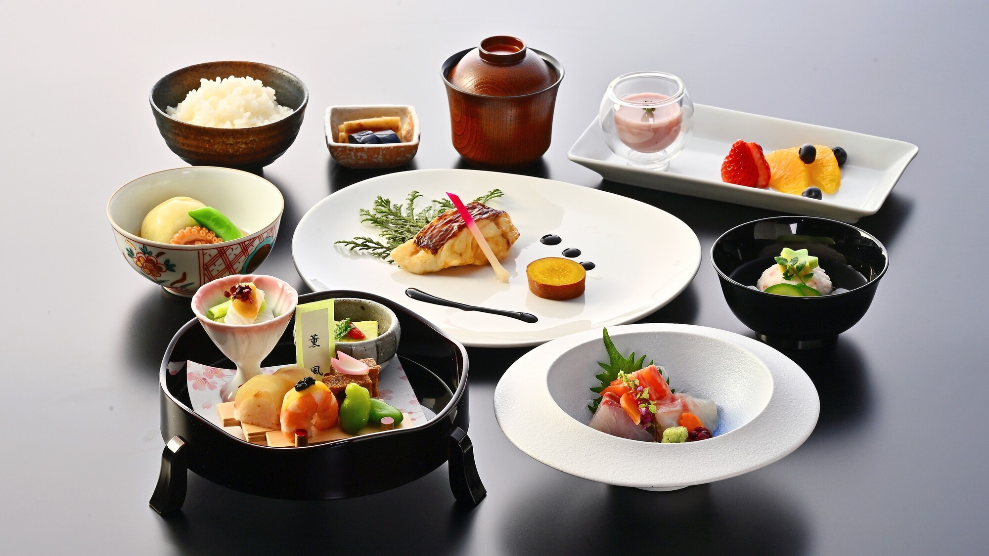 【楽天月末セール】洋食・和食選べるスタンダードプラン＜2食付＞《夕食後半》