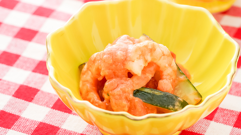 【おかず】 エビとズッキーニのチリトマト炒め（季節メニュー）