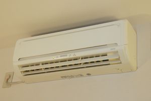 客室エアコン