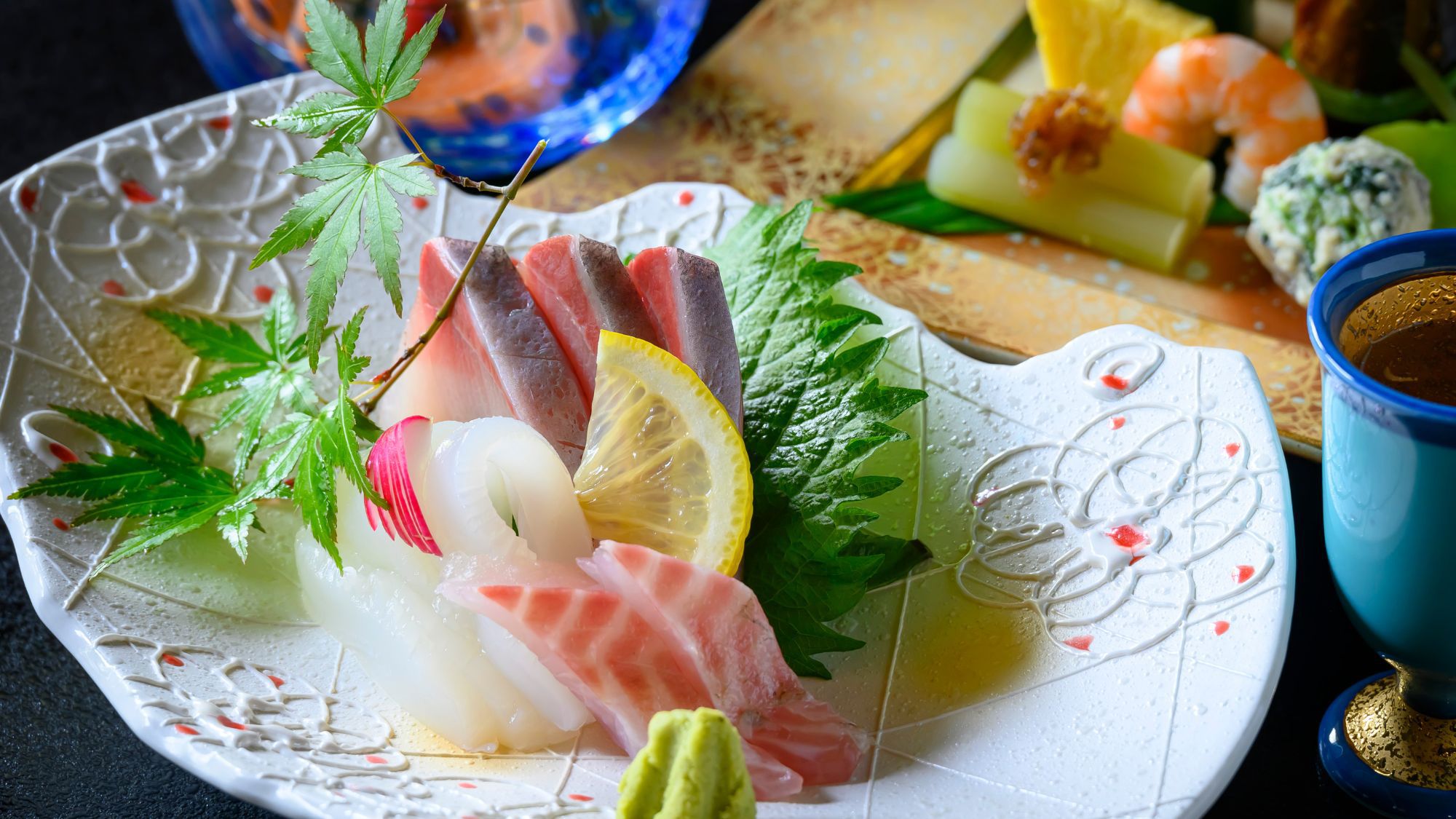 しまねの海の幸を厳選した、旬のお造りもご用意しております。