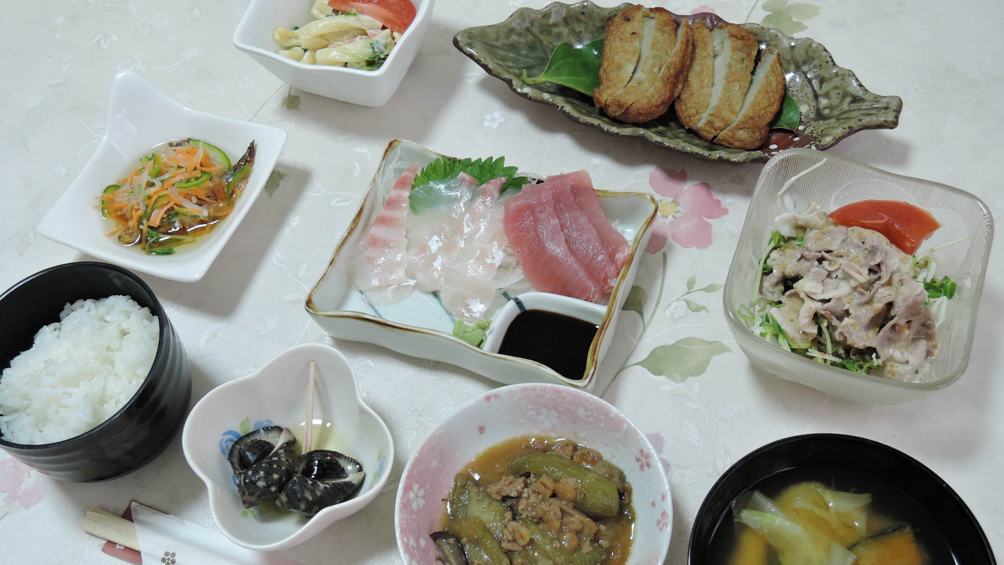 *【夕食一例】屋久島の山海の恵を手軽に食べられます！