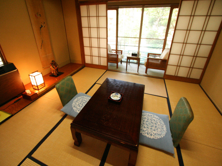 Asama Spa Sakae no Yu Ideally located in the Matsumoto area, Asama Spa Sakae no Yu promises a relaxing and wonderful visit. Offering a variety of facilities and services, the property provides all you need for a good night