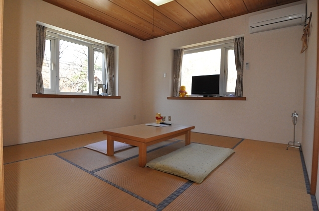 Pension Laurel Pension Laurel is a popular choice amongst travelers in Nasu, whether exploring or just passing through. The property has everything you need for a comfortable stay. Free Wi-Fi in all rooms are there 